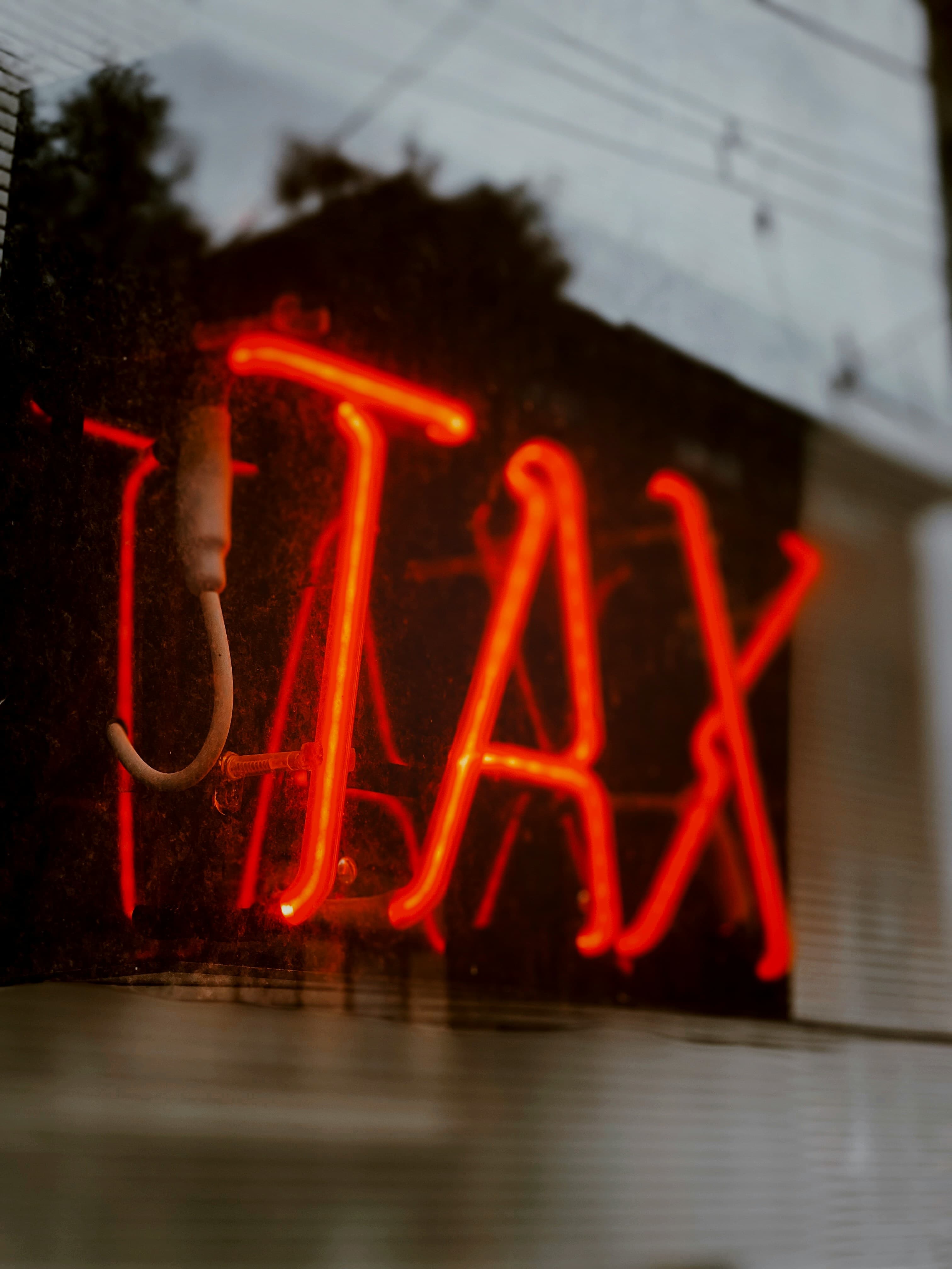 The mechanism for granting tax exemption to the investment entity